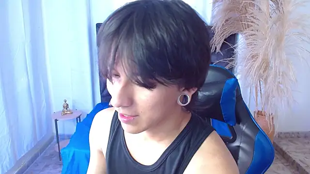 nikoo 18 online show from 04-13-26, 02:43