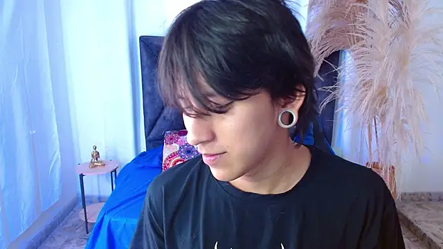 nikoo 18 online show from 03-28-26, 02:07