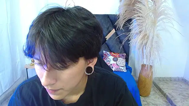 nikoo 18 online show from 03-10-26, 01:26