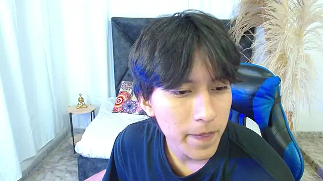 nikoo 18 online show from 02-25-26, 01:44