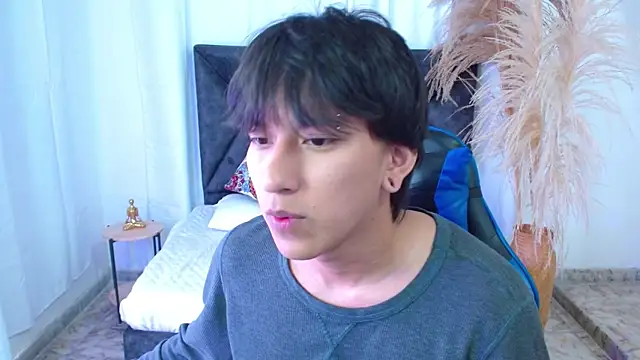 nikoo 18 online show from 02-18-26, 01:40