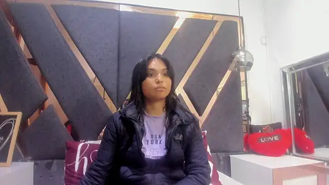 Snapshot of Maggyx chatting on 07-04-26, 02:10 Maggyx online show from 07-04-26, 02:10