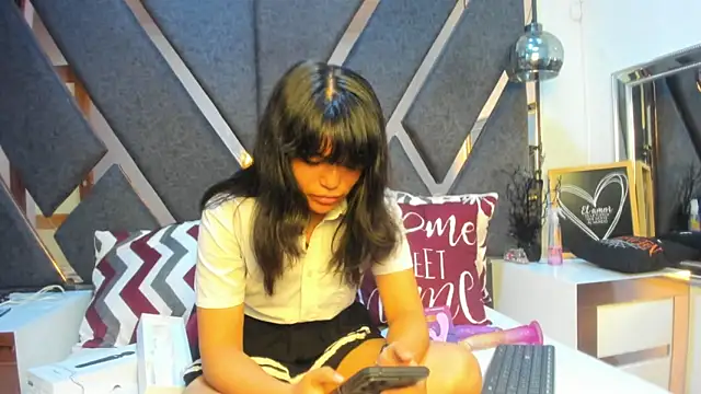 Maggyx online show from 04-20-26, 02:07