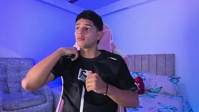 Adrian Prime  online show from 04-05-26, 06:47