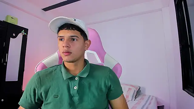 Snapshot of Adrian_Prime_ chatting on 02-16-26, 07:01 Adrian Prime online show from 02-16-26, 07:01