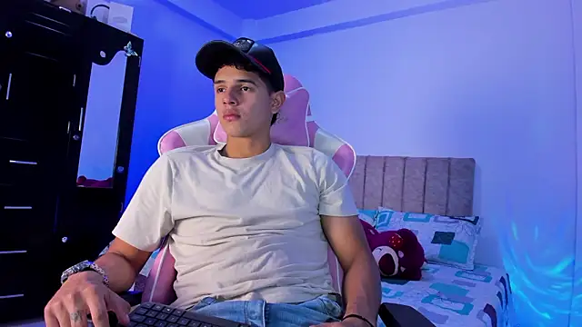 Adrian Prime  online show from 03-12-26, 06:45