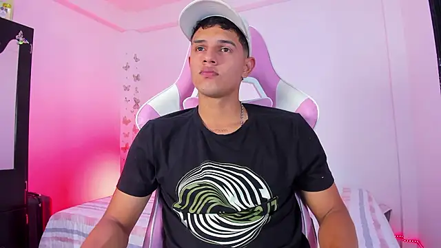 Snapshot of Adrian_Prime_ chatting on 02-06-26, 06:59 Adrian Prime online show from 02-06-26, 06:59