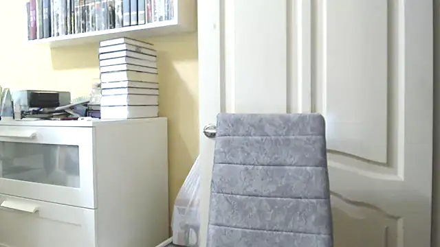 Snapshot of Tasiya chatting on 02-11-26, 09:53 Tasiya online show from 02-11-26, 09:53