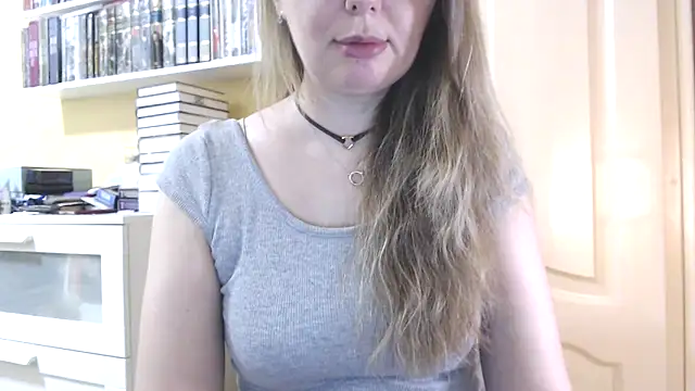 Snapshot of Tasiya chatting on 02-13-26, 12:49 Tasiya online show from 02-13-26, 12:49