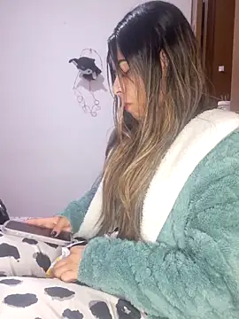  as una77 online show from 03-25-26, 04:56