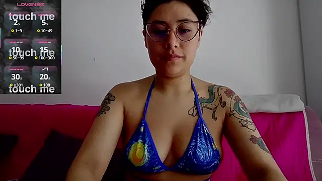 Juliexxxxtasy online show from 02-09-26, 04:49