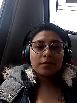 Juliexxxxtasy online show from 02-16-26, 05:22