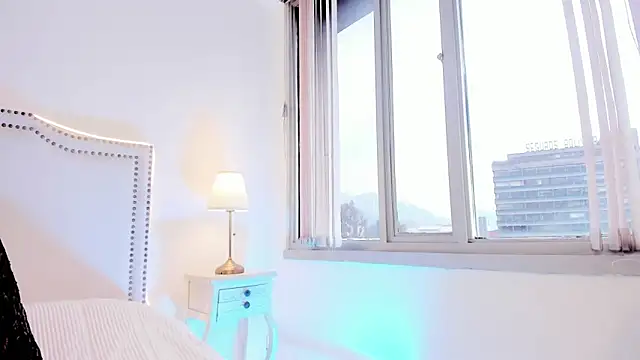 Snapshot of Charlote_Harper chatting on 02-23-26, 07:47 Charlote Harper online show from 02-23-26, 07:47