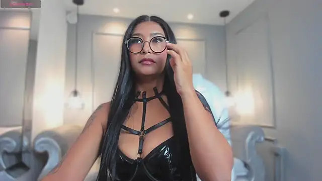 MiaSmit  online show from 02-10-26, 03:05