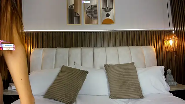 LisaLain online show from 04-09-26, 11:49