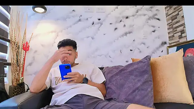 Max Hornye online show from 02-26-26, 06:41