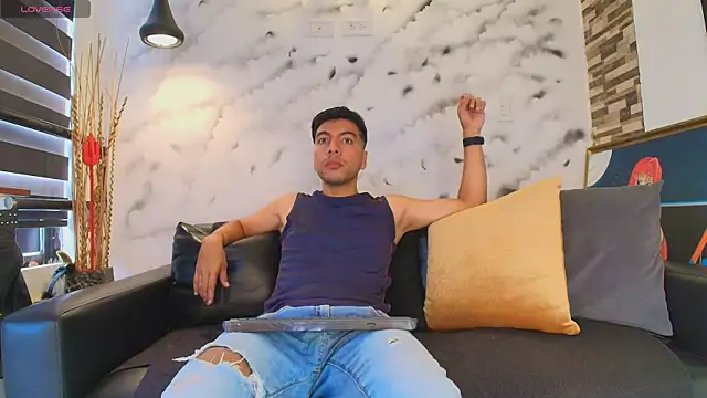 Max Hornye online show from 04-13-26, 07:18