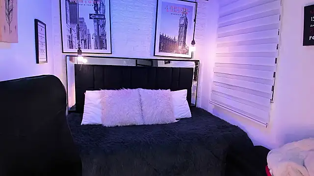 Snapshot of ladyraing chatting on 02-19-26, 03:14 ladyraing online show from 02-19-26, 03:14