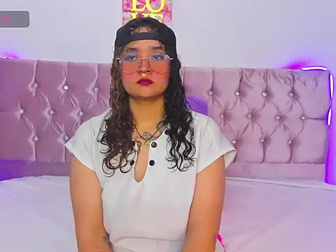 Black Tara online show from 02-18-26, 01:47