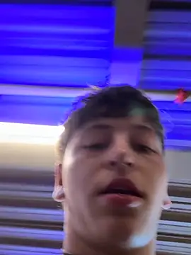 ARON LUXX online show from 04-19-26, 06:10