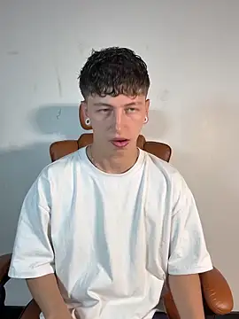 ARON LUXX online show from 03-31-26, 03:14