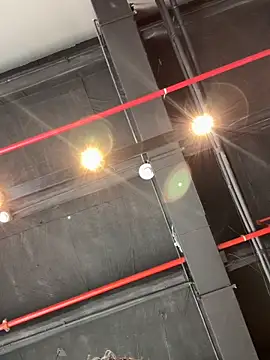 ARON LUXX online show from 04-17-26, 02:09