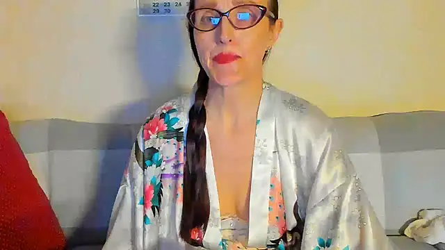beddable woman online show from 05-07-26, 07:39