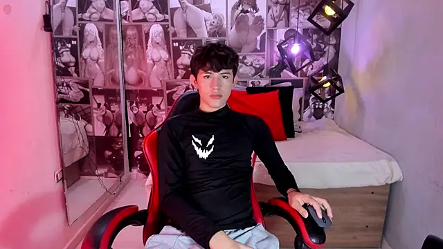 Christian Foxx online show from 04-28-26, 01:48