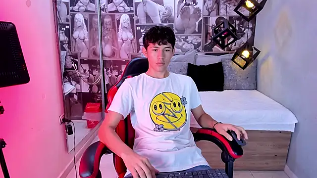 Christian Foxx online show from 04-14-26, 01:27