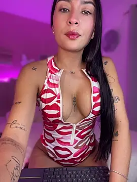 SofiaSiren online show from 05-16-26, 01:48
