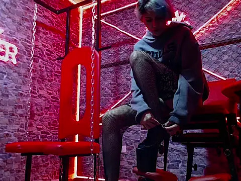 MiistressBlu online show from 02-06-26, 02:02