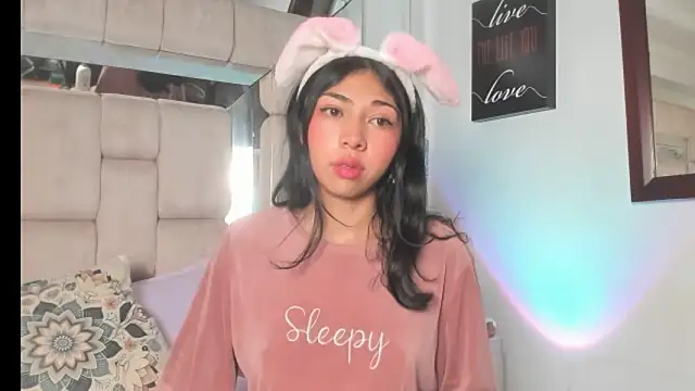 Eva cute7 online show from 03-27-26, 06:00