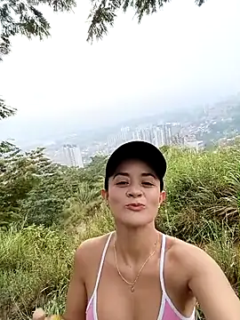 Snapshot of miamorgan20 chatting on 02-15-26, 12:59 miamorgan20 online show from 02-15-26, 12:59