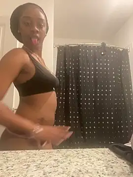 Snapshot of prettybrown9 chatting on 02-19-26, 02:52 prettybrown9 online show from 02-19-26, 02:52