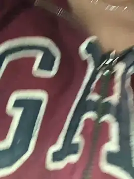 Snapshot of vivi1889 chatting on 02-05-26, 04:08 vivi1889 online show from 02-05-26, 04:08