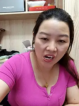 Jennie dogy online show from 05-13-26, 01:29