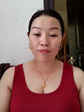 Snapshot of Jennie_dogy chatting on 07-24-26, 05:03 Jennie dogy online show from 07-24-26, 05:03