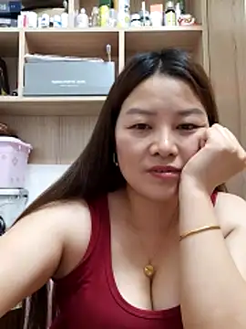 Snapshot of Jennie_dogy chatting on 06-20-26, 02:11 Jennie dogy online show from 06-20-26, 02:11
