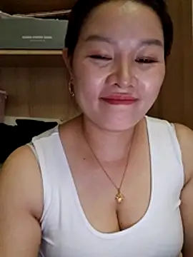 Snapshot of Jennie_dogy chatting on 07-02-26, 12:55 Jennie dogy online show from 07-02-26, 12:55