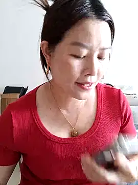Jennie dogy online show from 05-06-26, 03:21