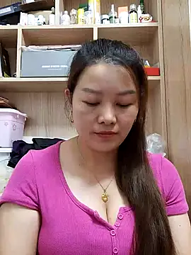 Snapshot of Jennie_dogy chatting on 06-30-26, 12:27 Jennie dogy online show from 06-30-26, 12:27