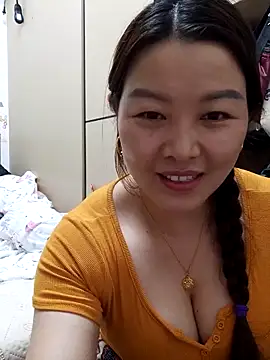 Jennie dogy online show from 05-10-26, 02:52