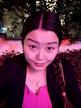Jennie dogy online show from 04-25-26, 02:36