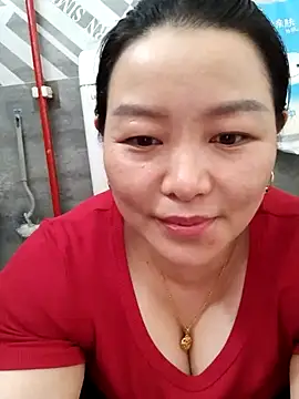 Snapshot of Jennie_dogy chatting on 07-15-26, 12:39 Jennie dogy online show from 07-15-26, 12:39