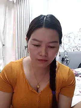Jennie dogy online show from 05-10-26, 02:48