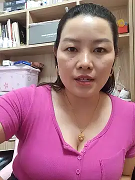 Jennie dogy online show from 05-27-26, 02:02