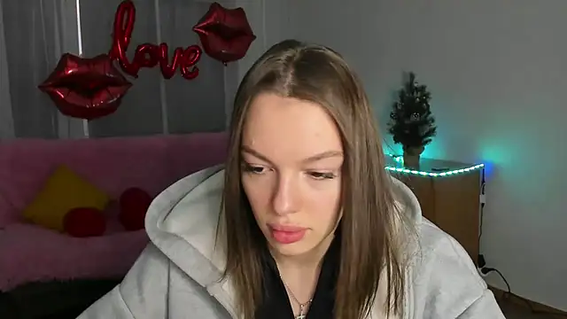 Snapshot of CandyGyrl chatting on 02-18-26, 01:25 CandyGyrl online show from 02-18-26, 01:25