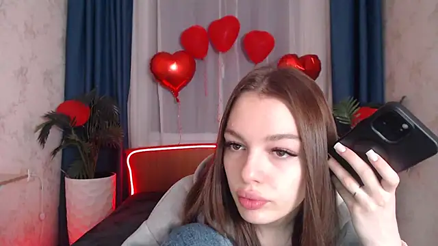 Snapshot of CandyGyrl chatting on 02-21-26, 01:07 CandyGyrl online show from 02-21-26, 01:07