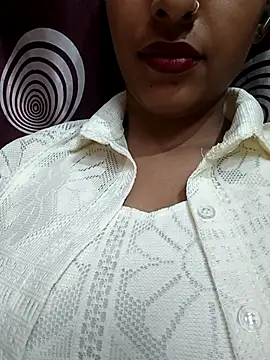 komalsharma99 online show from 04-26-26, 01:08