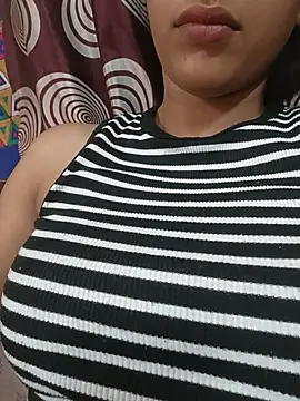komalsharma99 online show from 05-17-26, 05:18